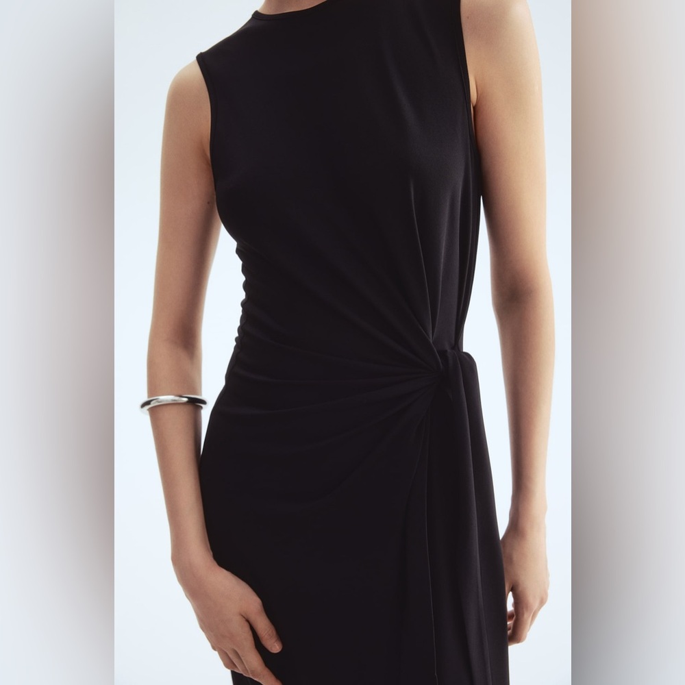 H&M PLUS KNOT-DETAIL DRESS in Black - Picture 2 of 12